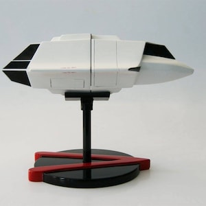 Maqueta de Caza en vuelo de V Los Visitantes escala 1/48. V Visitors Skyfighter image 7