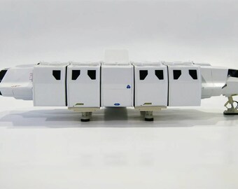 5 pod troop transport ship of Visitors 1/48 scale model.