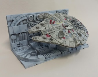 Millennium Falcon and Death Star Diorama Star Wars