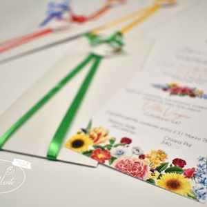 Partecipazione MATRIMONIO a tema floreale sfilabile in carta perlata bianca