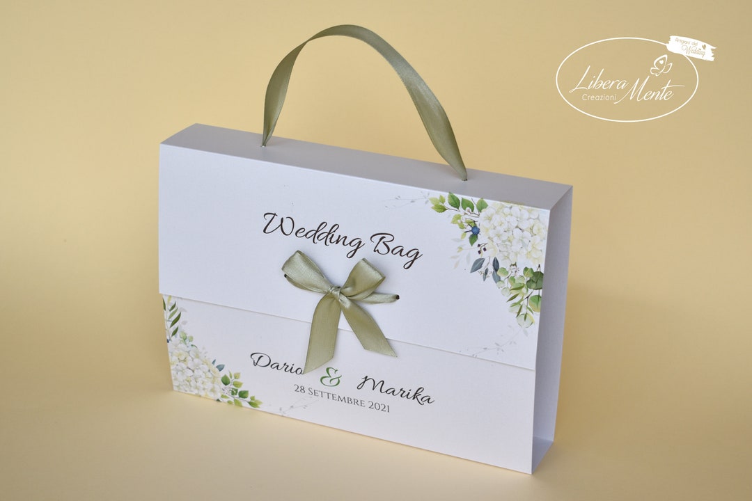 Wedding bag floreale con Ortensie e fiocco salvia in carta perlata