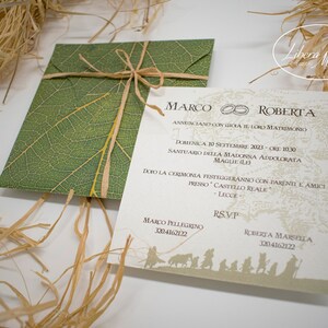 Partecipazione quadrata a tema LORD Of THE RINGS in carta riciclata mais - 10pz