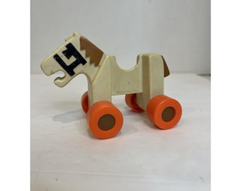 Wannabee The Farmer Caballo Blanco Vintage 1975 Hecho en Hong Kong