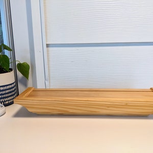 Floating 18&quot; Wide Blonde Wood Decorative Hollow Lightweight Wall Shelf Carved Edge with Plate Groove