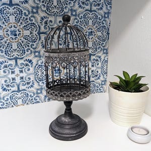 Domed 12.5&quot; Shabby Gray Metal Wire Standing Birdcage On Pedestal Planter Small Decorative Bird Cage Centerpiece Wedding Decor