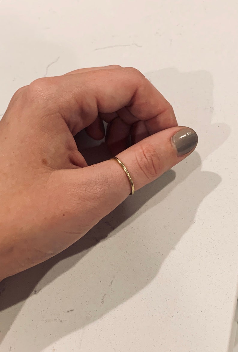 Anillo apilable simple imagen 4