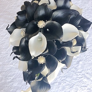 Black and White Calla Lily Bouquet Wedding, Black Bridal Bouquet, Full Wedding, Black White Cascading, Wedding Flowers, Silver Brooch