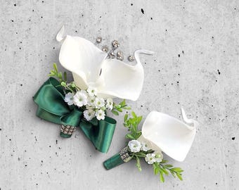 Groom Boutonniere for Wedding, Groomsmen Flower, Wedding Flowers, Buttonhole for Men, Father of the Bride, Forest Green Boutonnière