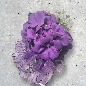 African Violet Corsage, Sorority Pin, Purple Corsage, Plum Corsage Pin, Lavendar Flower, Ceremony Corsage, DST Gift, Sisterhood Month