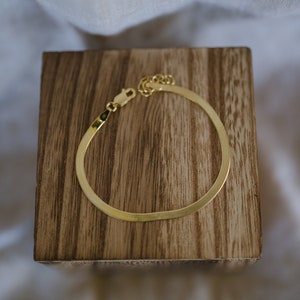 18k vermeil Gold Herringbone Bracelet Snake Bracelet Dainty Bracelet Herringbone Jewelry
