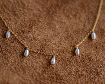 5 tiny keshi pearl charm necklace