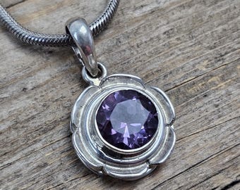 Amethyst flower Pendant, 925 sterling silver pendant, amethyst jewelry, amethyst pendant, women jewelry, boho jewelry, silver jewelry