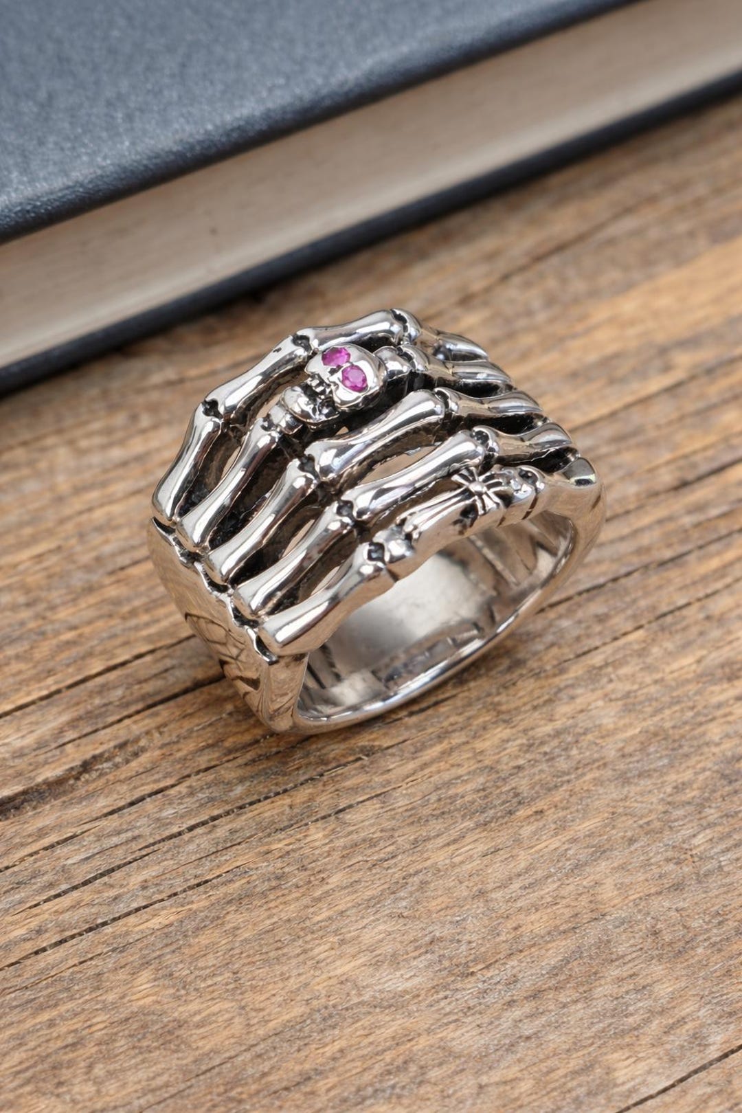 925 Sterling Silver Skeleton Hand Ring With Ruby Eyes, Gothic Skull ...