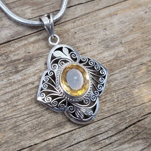 Oval Citrine Floral netting Pendant, 925 sterling silver pendant, citrine pendant, citrine jewelry, gift for her, small pendant, citrine