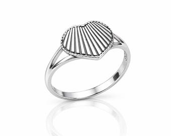 Sterling Silver Heart Shell Ring, Seashell Ring, Beach Jewelry, Heart ring, Ocean Lover Gift, Minimalist Silver Ring, Coastal Summer Jewelry