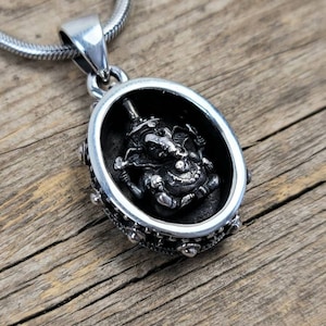 Ganesh & Om solid silver Pendant, 925 sterling silver pendant, Ganesh pendant, om pendant, meditation jewelry