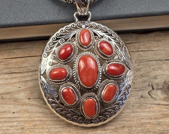 Unisex-Anhänger aus italienischer Koralle, großer Statement-Anhänger aus Sterlingsilber, Boho-Korallenschmuck, handgefertigter ovaler Edelsteinanhänger, Geschenk für Sie