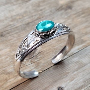 Turquoise floral cuff bangle, 925 sterling silver bangle, turquoise bangle, turquoise Jewelry, gift for her, boho jewelry, silver bangle