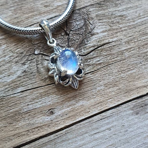Fleur de lis Gemstone moonstone Pendant, 925 sterling silver pendant, Moonstone pendant, moonstone jewelry , boho jewelry