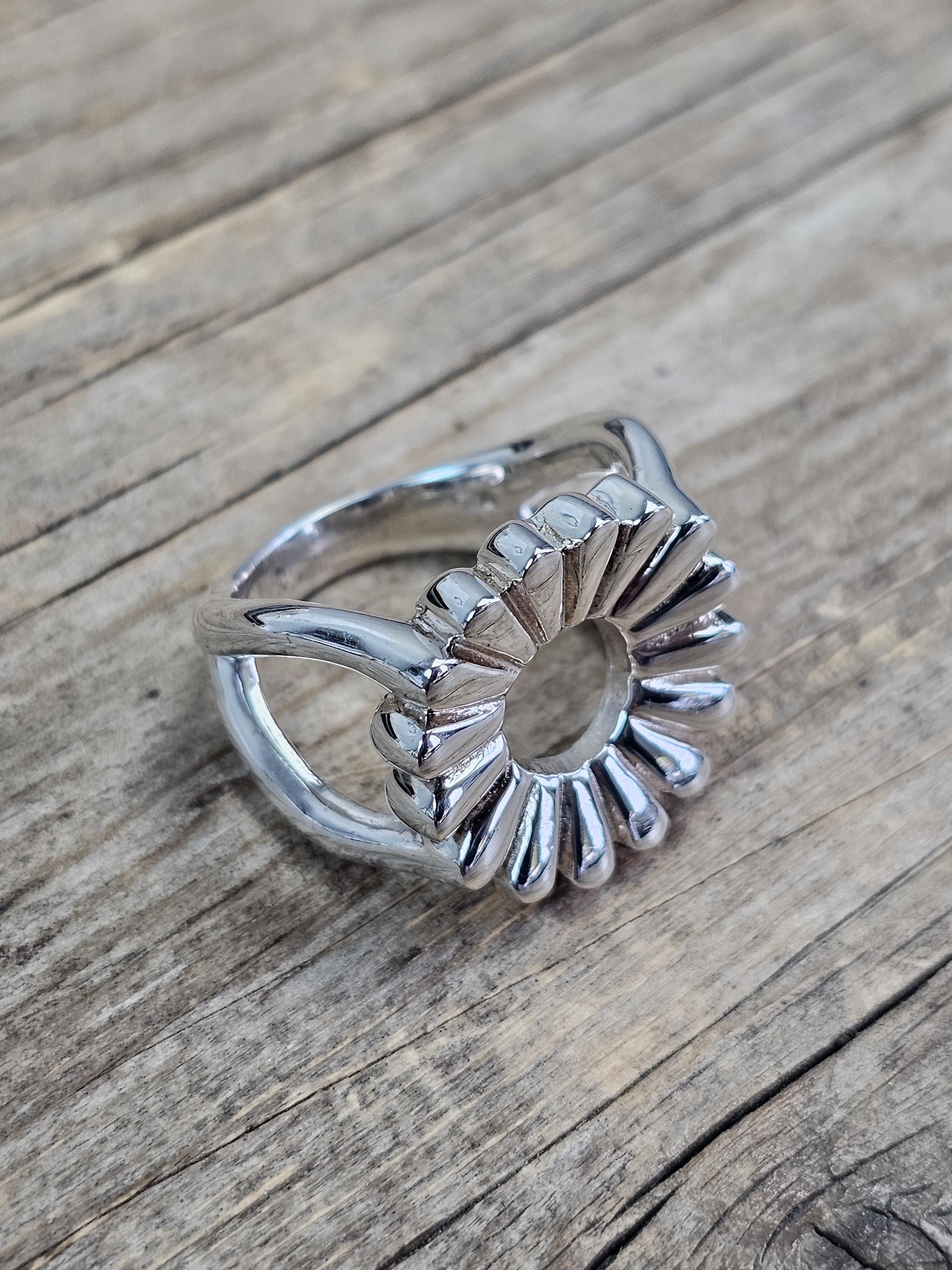 Amazon.com: Sterling Silver Women's Simple Flower Ring