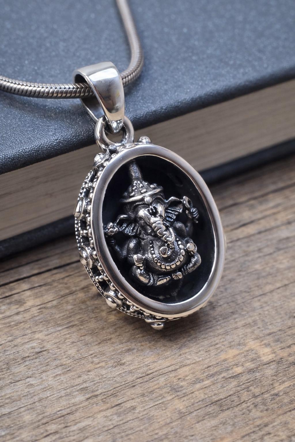 Pendentif Ganesha En Argent Sterling 925 Oxydé – Artisanal, Antique – Livraison Offerte ?