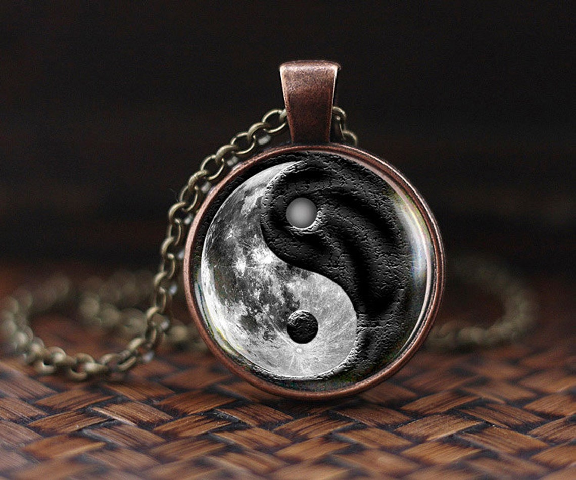 Yin necklace Clearance