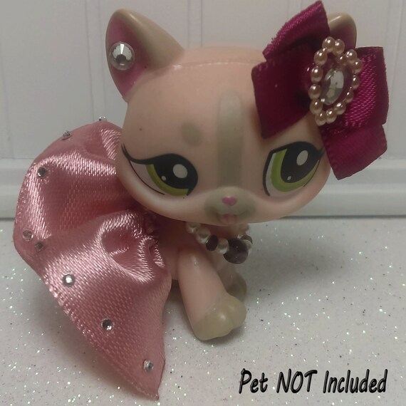 pet not included Littlest Pet Shop Clothes /& Accessories LPS outfit Lot #56