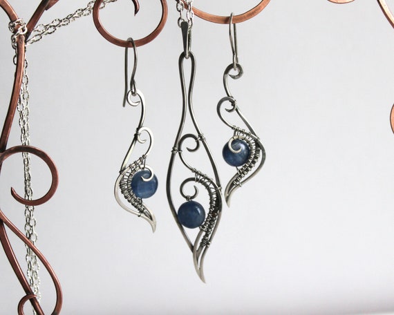 kyanite gemstone jewelry