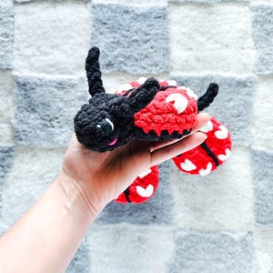 Handmade Crochet Ladybug Plushie – Cute Stuffed Animal, Amigurumi Bug Toy, Spring Decor, Baby Shower Gift, Adorable Ladybug Toy