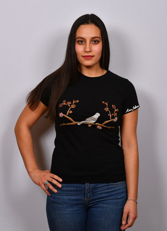 T-shirt "A bird on the branch"