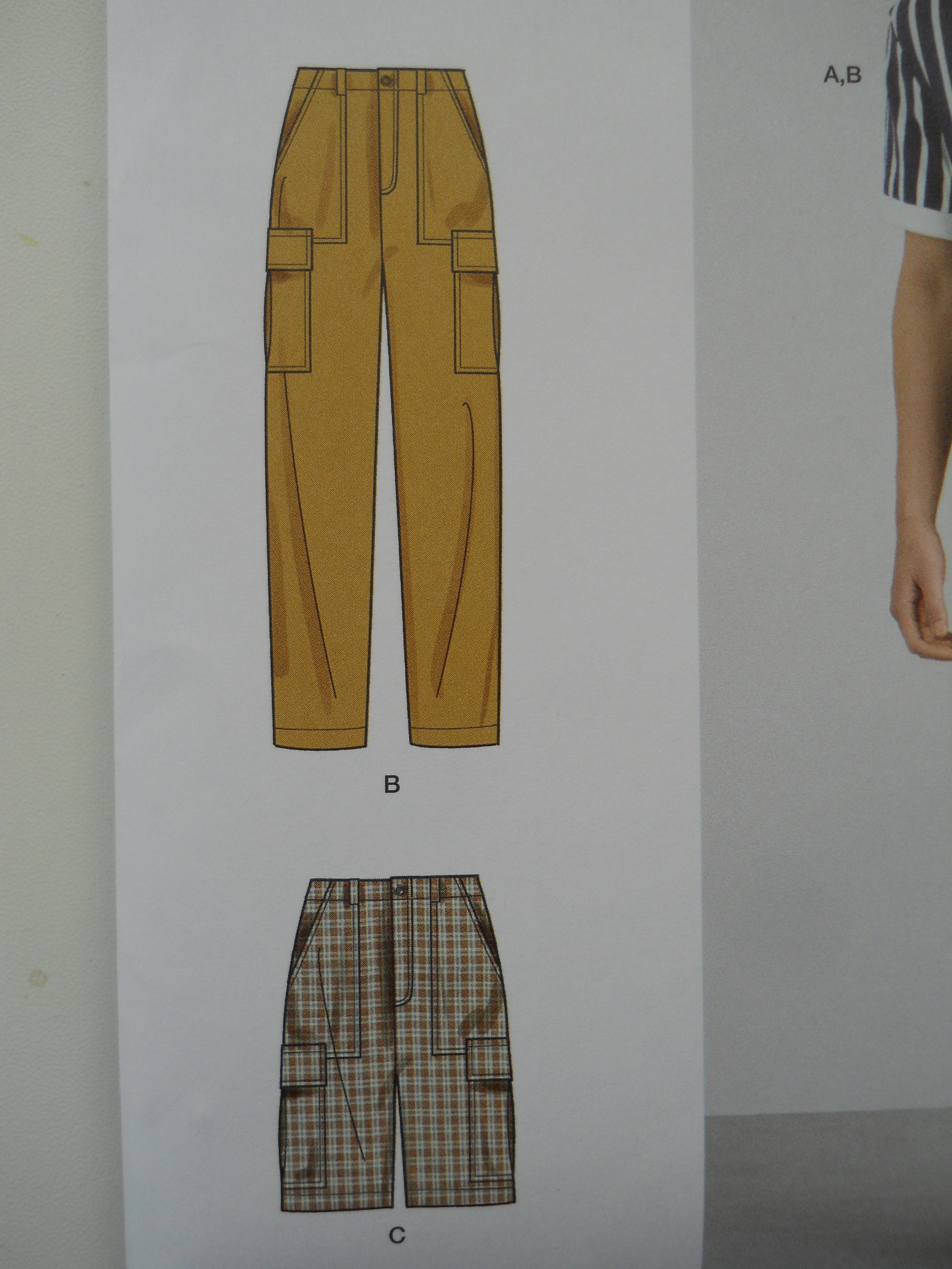 Moomaya-Short-Sleeves-Spread-