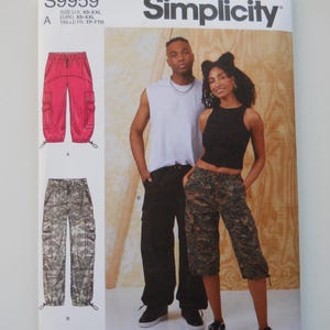 Unisex, His & Hers, Streetwear Pants, Simplicity S9959 A (XS-XXL) New Sewing Pattern, Drawstring Waist and Hems, Cropped, Cargo Pockets