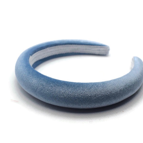Lichtblauwe effen hoofdband van 2 cm | Pastel gewatteerde fluwelen haarband | Mooi haaraccessoire voor zowel dagelijks als bruiloften | Gezwollen haarstukje