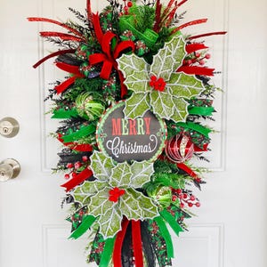 Christmas Swag Wreath, Traditional Swag, Christmas Swag, Merry Christmas Swag, Merry Christmas Wreath, Classic Christmas Wreath, Green Swag