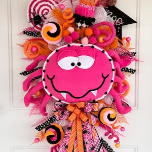 Pink Halloween Wreath, Pink Spider Wreath, Halloween Spider Wreath, Pink and Orange Halloween Wreath, Pink Halloween Decor, Spider Wreath