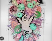 Pastel Halloween Wreath, Pink Halloween Wreath, Pastel Halloween Swag, Candyland Halloween, Halloween Candy Wreath, Pink Halloween Decor
