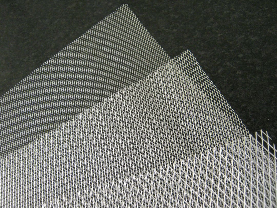 Aluminium Modelling Mesh Fine Medium and Coarse Appox 25cm by 20cm ...
