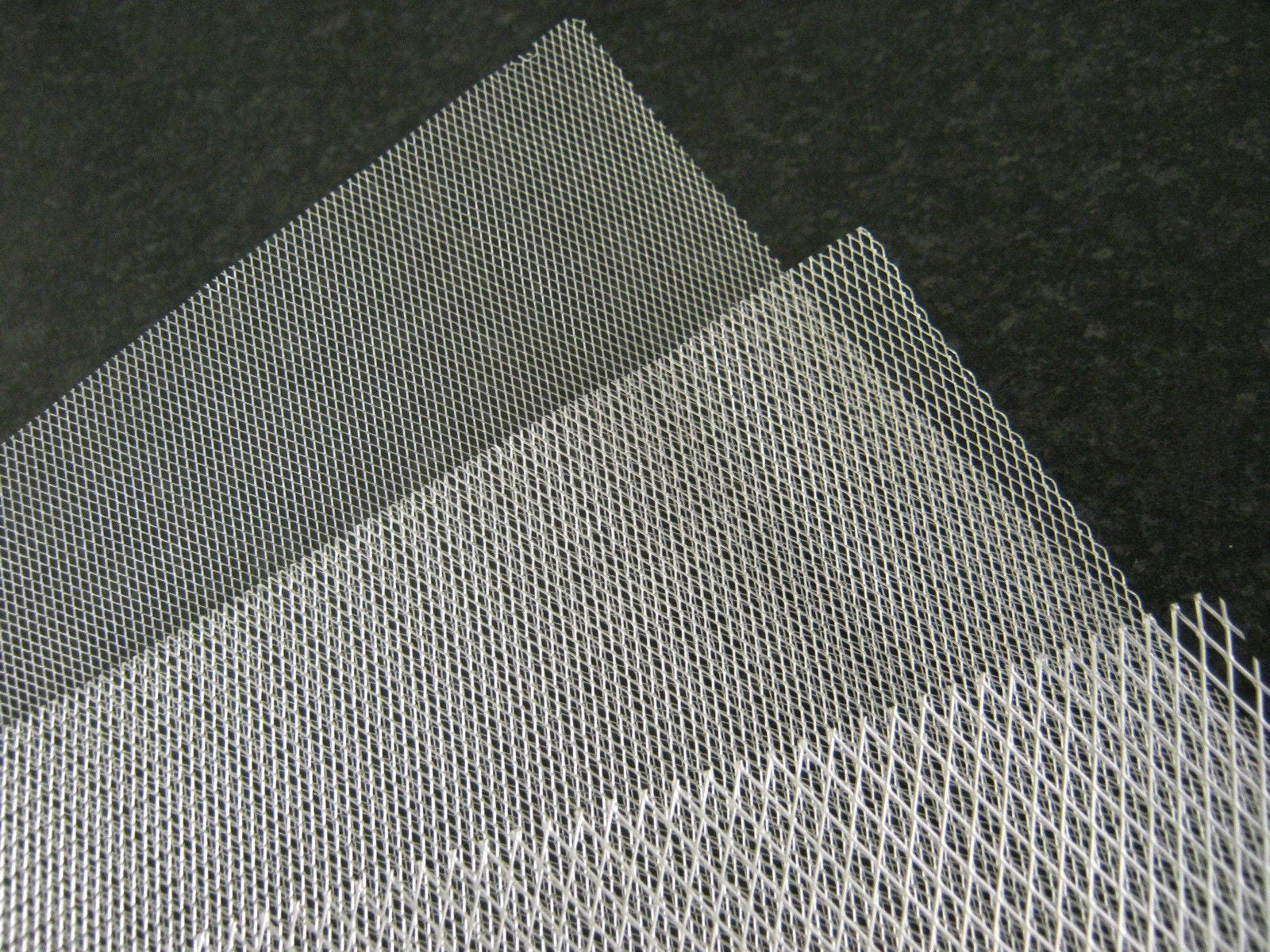 Malla desplegada de aluminio, fina (6,0/3,0-0,6/0,5) – Papelería Técnica  Sevilla