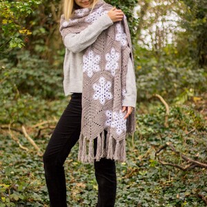 Stellar snowflake scarf crochet pattern, crochet scarf, crochet shawl, PDF crochet pattern, winter crochet pattern image 2