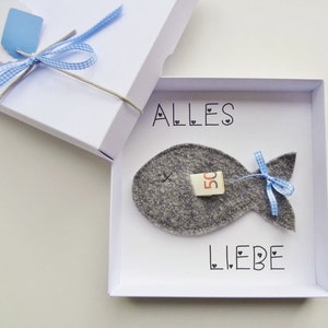 Geldgeschenk-Verpackung Taufe Kommunion Konfirmation Geburt Geschenk Firmung: Fisch blau Junge, Geld schenken verschenken schnurzpieps Karte Bild 1