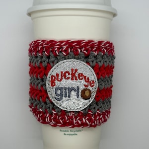 OSU Tasse gemütlichen, Ohio State Buckeye Mädchen, gehäkelte Kaffeewärmer, OSU Buckeye Glitter, Ohio State Tassenärmel, OSU Geschenk, Ohio State Geschenk, Buckeyes