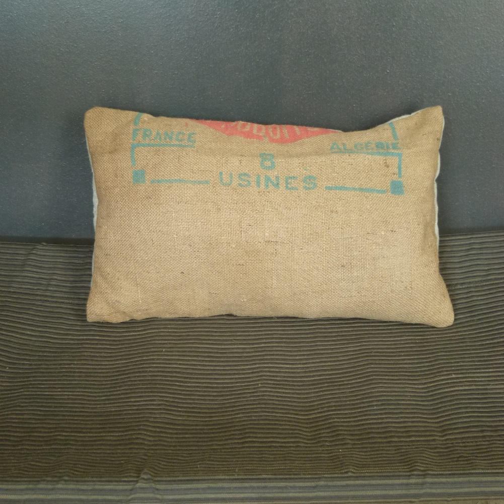 Petit Coussin de Créateur Esprit Campagne Chic et Vintage en Toile Jute Recyclée | Ancien Sac à Grai