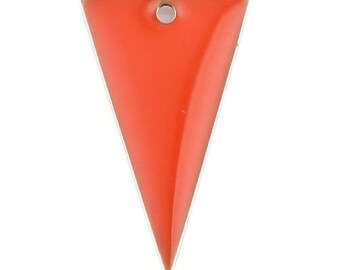 ps11667942 pax 4 sequins resine style emailles triangle orange fonce 22 par 13mm sur une base en metal argente