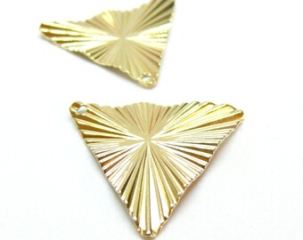 H11Q30803G PAX 1 Striated Triangle Geometric Pendant in 304 Stainless Steel 18K Fine Gold Finish