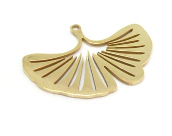 hn09805lg pax 1 ginkgo biloba leaf pendant 25mm stainless steel gold color