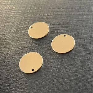 HG33203G PAX 4 Medallion Pendants 16 mm, Brass with 18K Gold Plated Finish