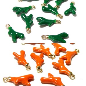 PAX 10 charm pendants Coral 18mm enamelled style resin on golden base