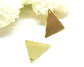 ho13304c pax 2 triangle pendants 15mm 304 stainless steel gold finish ion plating