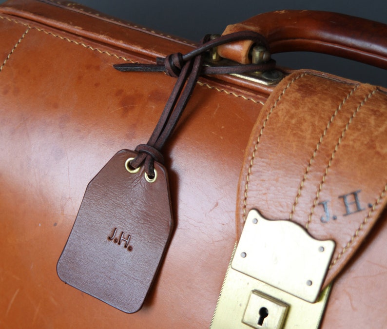 Personalised Luggage Tag, handmade from vegetable tanned leather image 3