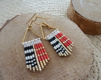 Earrings with fringes red white black on triangle in gold steel, boho chic style flag effect